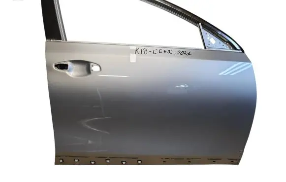 KIA Xceed Front door