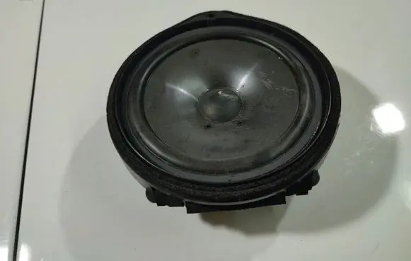 Honda Civic Front door speaker