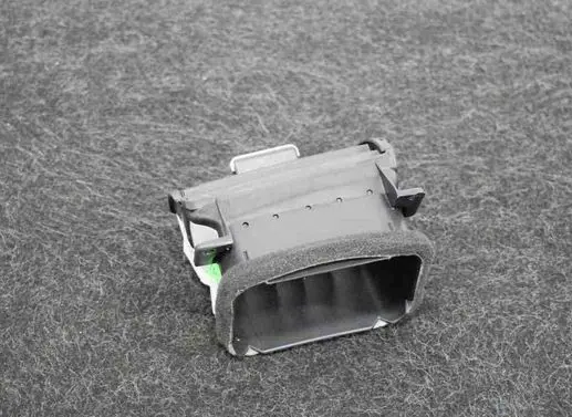 Honda CR-V Dashboard air vent grill cover trim 