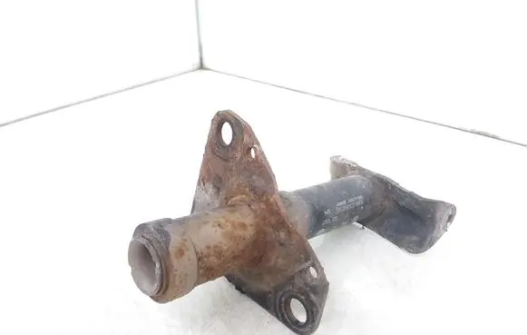 Volkswagen PASSAT B5 Front bumper shock/impact absorber 3B0807133A