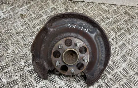 Lexus CT 200H Rear wheel hub