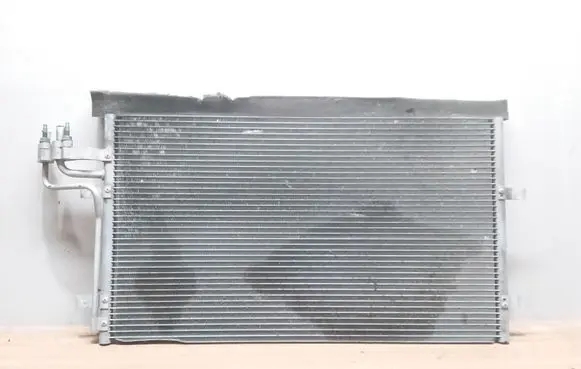 Ford Focus A/C cooling radiator (condenser)