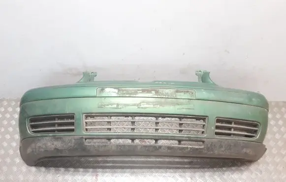 Volkswagen Golf IV Front bumper