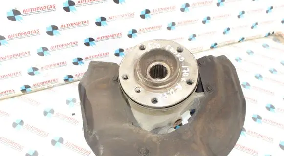 BMW 5 E60 E61 Front wheel hub spindle knuckle 6768316