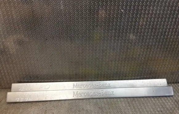Mercedes-Benz ML W163 sill trim set (inner) 1636860820 1636860720