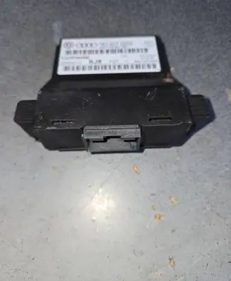Volkswagen Golf V Gateway control module 1K0907530S 1K0907951
