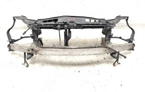 Mercedes-Benz E AMG W212 Radiator support slam panel