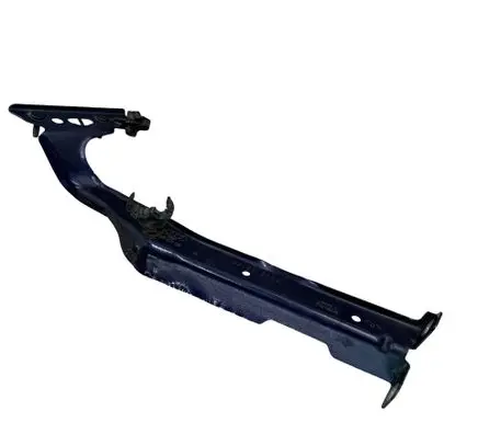 Audi A4 S4 B8 8K Fender mounting bracket 8K0821135