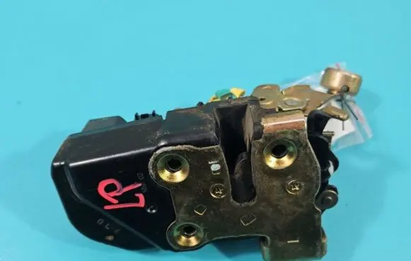 Jeep Cherokee III KJ Front door lock IMPRK1411922