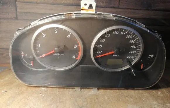Mazda 2 Speedometer (instrument cluster)