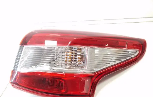Nissan Qashqai Rear/tail lights KOITO22018013