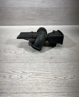 BMW 5 E60 E61 Air intake duct part 7521029 76620488 76620959