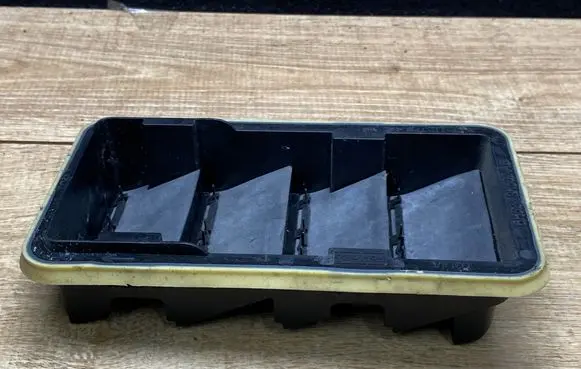 Land Rover Discovery Sport Quarter panel pressure vent 6H5219K502AB