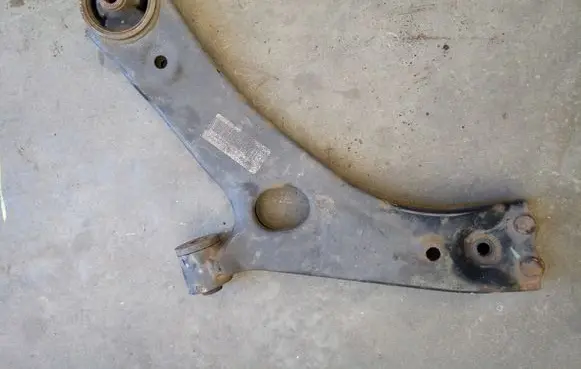 Hyundai ix35 Front lower control arm/wishbone