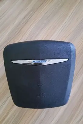 Chrysler Town & Country V Steering wheel airbag
