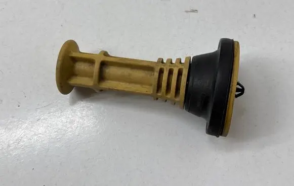 Renault Megane IV Rear coil spring rubber mount 555220013R