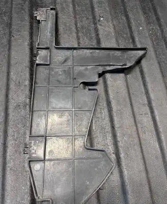 Infiniti FX Intercooler air guide/duct channel 921851CA0A