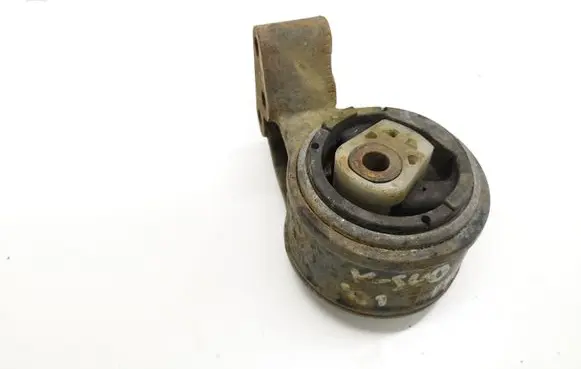 Volvo S40, V40 Engine mount bracket
