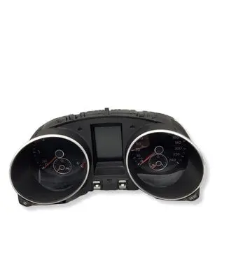 Volkswagen Golf VI Speedometer (instrument cluster) 5K0920870G