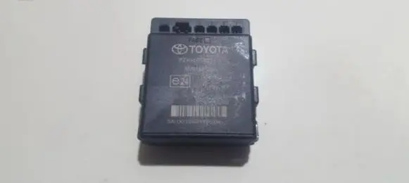 Toyota Auris 150 Parking PDC control unit/module 4m0168t3a pz464-t0421-01