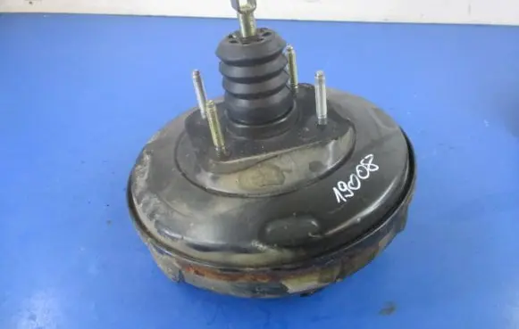 BMW X3 F25 Brake booster