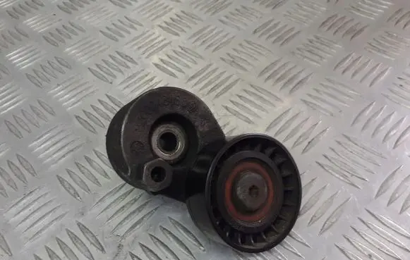 Nissan Almera N16 Alternator belt tensioner pulley 8200048486