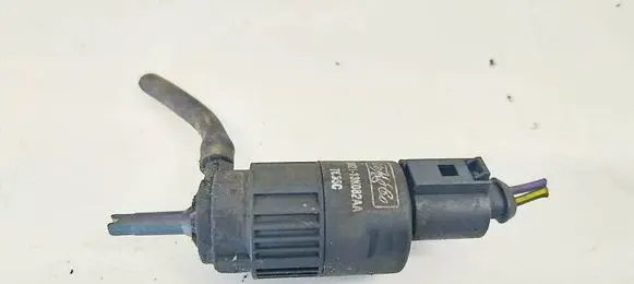 Ford Mondeo MK IV Windscreen/windshield washer pump 6M2113K082AA