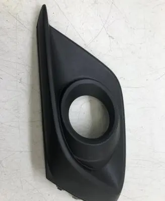 Mazda 3 III Front fog light trim/grill BHR150C11 K3006