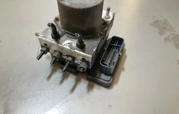 Iveco Daily 6th gen ABS Pump 5801815705 0265243257 101001244124