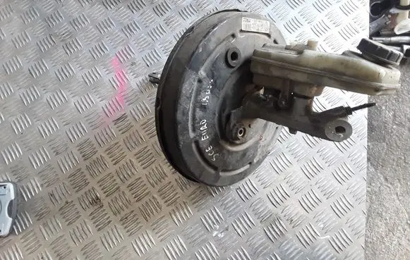 Renault Scenic II - Grand scenic II Brake booster 8200157453