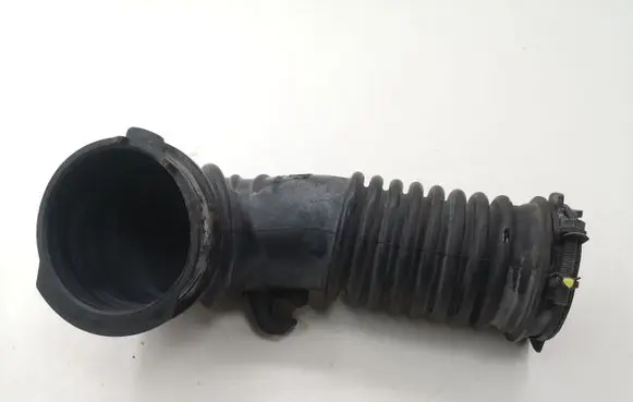 Mazda 6 Air intake hose/pipe SH0113221
