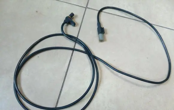 Mercedes-Benz Sprinter W906 ABS rear brake sensor 9065400217 NE70595
