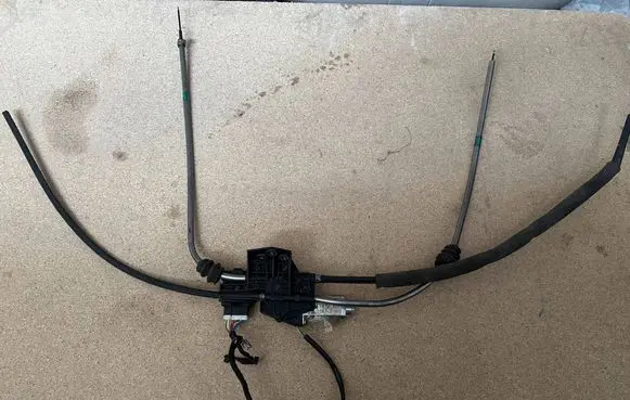 Audi A8 S8 D3 4E Rear door curtain motor 4E0907623