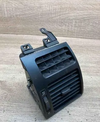 Volkswagen Touran I Dashboard side air vent grill/cover trim 1T0819704B