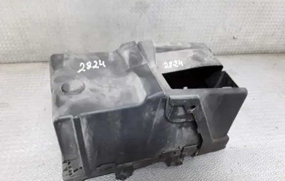 Battery box tray