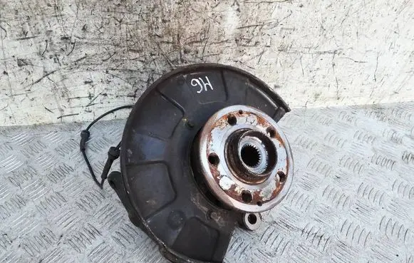 MG ZS Front wheel hub 