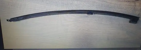 Lexus GS 300 350 430 450H Rear door windshield rail 