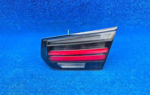 BMW 3 F30 F35 F31 Tailgate rear/tail lights 2450108