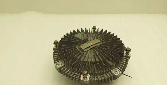 Mitsubishi L200 Viscous fan clutch 