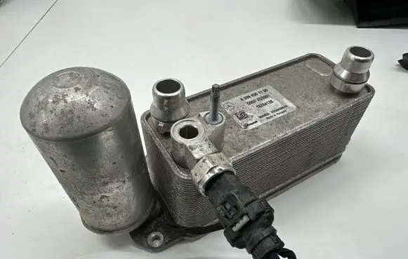A/C cooling radiator (condenser)
