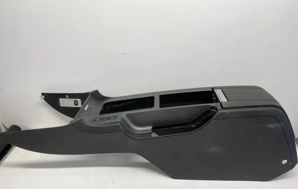 Ford Mustang V Other center console (tunnel) element 44ZG2685 63044B90A
