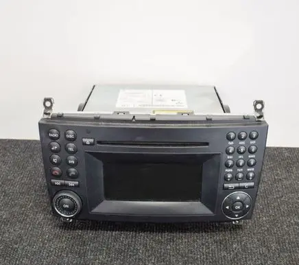 Mercedes-Benz CLC CL203 Radio/CD/DVD/GPS head unit A2039000000 A2039010000