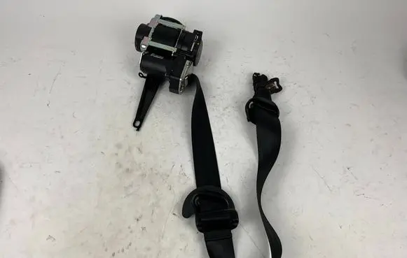 Audi Q7 4M Front seatbelt 4M0857706 4M0857706K