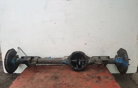Land Rover Range Rover P38A Rear axle beam 