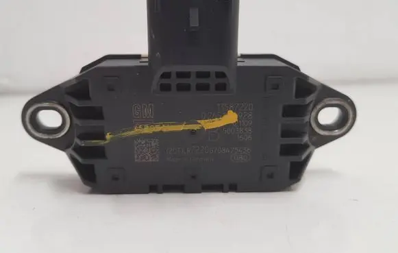 Opel Mokka ESP acceleration yaw rate sensor 13587220