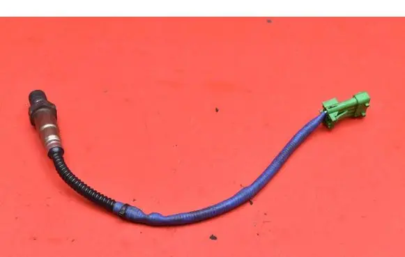 Mercedes-Benz E C207 W207 Lambda probe sensor 0258006028