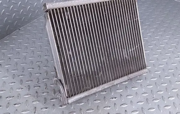 Air conditioning (A/C) radiator (interior)