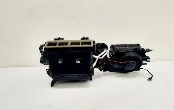 Chevrolet Camaro Interior heater climate box assembly 22762718