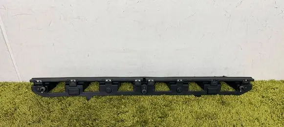 Ford Focus Front bumper lower grill 2213540
