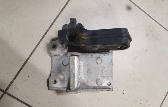 BMW 7 F01 F02 F03 F04 Radiator support slam panel bracket 7186513 74314910